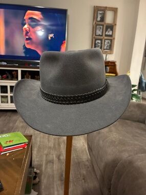 Akubra snowy river pure felt fur hat
